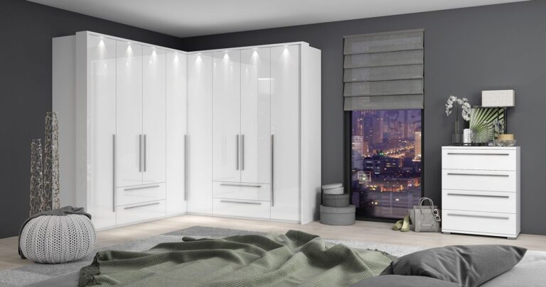 Ustvarjanje popolne spalnice: Izbira pravilnih omar