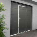 Garažna vrata z osebnim prehodom: Pametna naložba za udoben dom